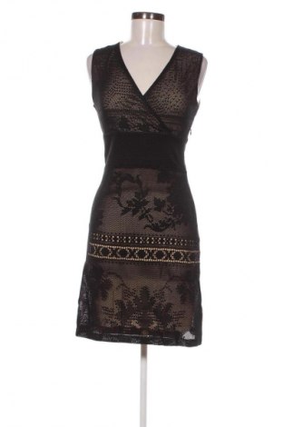 Φόρεμα Desigual, Μέγεθος S, Χρώμα Μαύρο, Τιμή 99,66 €