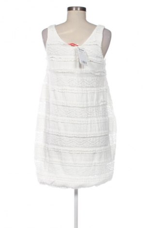 Kleid Desigual, Größe L, Farbe Weiß, Preis 95,64 €