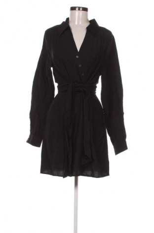 Kleid Edited, Größe M, Farbe Schwarz, Preis € 75,99