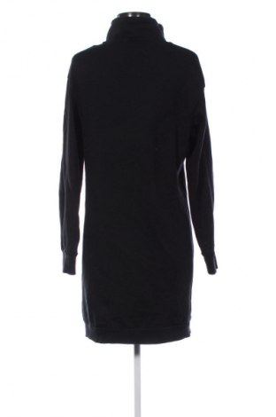 Kleid Fred Perry, Größe M, Farbe Schwarz, Preis € 41,94