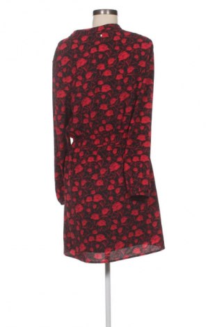 Φόρεμα Guess, Μέγεθος M, Χρώμα Πολύχρωμο, Τιμή 61,99 €
