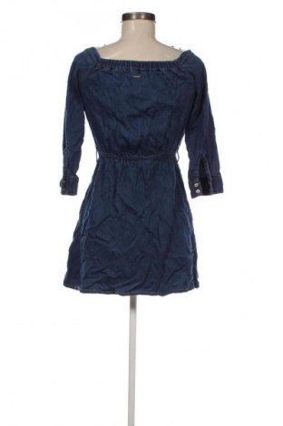 Sukienka Guess, Rozmiar S, Kolor Niebieski, Cena 315,99 zł
