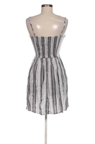 Rochie H&M, Mărime M, Culoare Multicolor, Preț 94,99 Lei