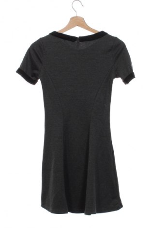 Šaty  H&M Divided, Velikost XS, Barva Šedá, Cena  469,00 Kč