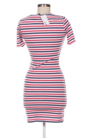 Рокля H&M Divided, Размер S, Цвят Многоцветен, Цена 18,99 лв.