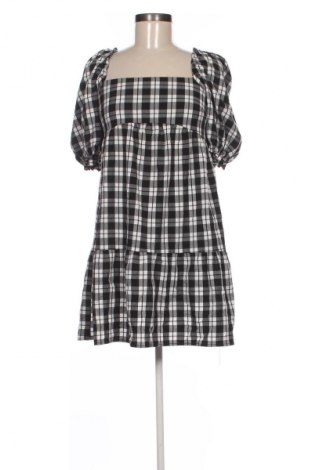 Šaty  H&M Divided, Velikost M, Barva Vícebarevné, Cena  469,00 Kč