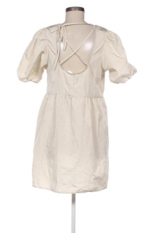 Šaty  H&M Divided, Velikost M, Barva Krémová, Cena  367,00 Kč