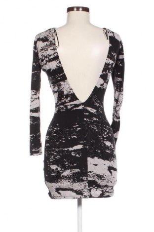 Kleid H&M Divided, Größe S, Farbe Mehrfarbig, Preis € 13,81