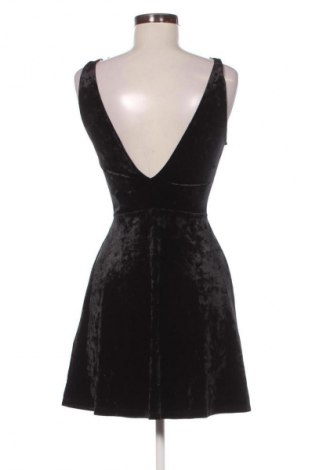 Rochie H&M Divided, Mărime S, Culoare Negru, Preț 79,50 Lei