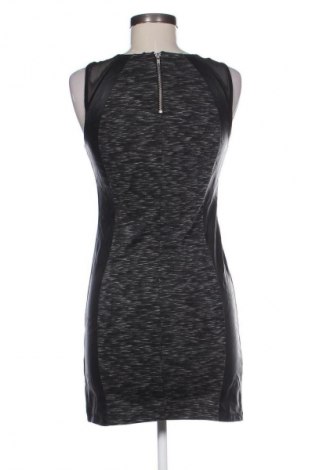 Sukienka H&M Divided, Rozmiar M, Kolor Czarny, Cena 94,25 zł