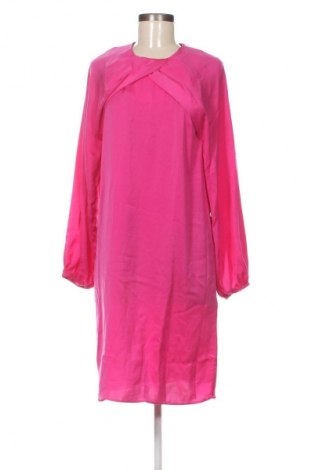 Рокля In Wear, Размер S, Цвят Розов, Цена 189,99 лв.