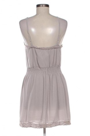 Sukienka Kimchi Blue, Rozmiar M, Kolor Szary, Cena 157,99 zł