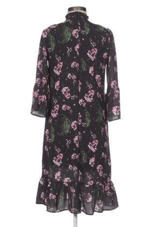 Kleid Ktn, Größe M, Farbe Mehrfarbig, Preis € 20,46