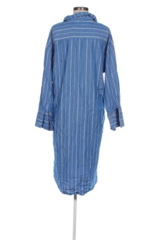 Рокля Ladies Fashion, Размер XL, Цвят Многоцветен, Цена 48,99 лв.