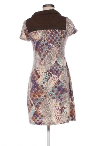 Kleid Lavand., Größe M, Farbe Mehrfarbig, Preis 15,00 €