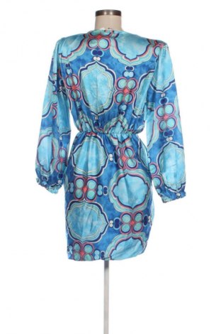 Kleid NEW COLLECTION, Größe S, Farbe Mehrfarbig, Preis 33,99 €