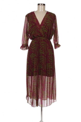 Рокля NEW COLLECTION, Размер M, Цвят Многоцветен, Цена 109,99 лв.