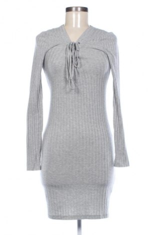 Kleid ONLY, Größe S, Farbe Grau, Preis 9,99 €