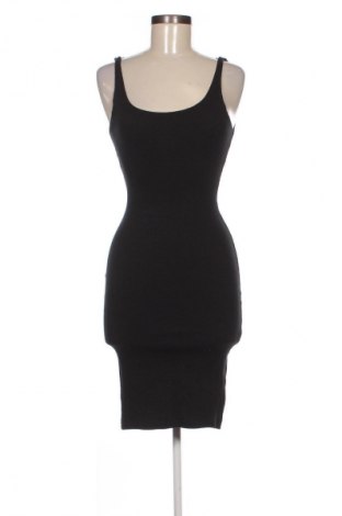 Šaty  Pull&Bear, Veľkosť M, Farba Čierna, Cena  16,95 €