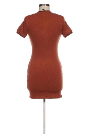 Rochie Pull&Bear, Mărime L, Culoare Maro, Preț 94,99 Lei