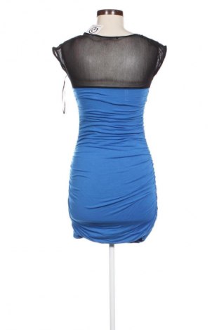 Rochie Queen, Mărime M, Culoare Multicolor, Preț 72,74 Lei