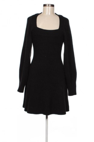 Kleid River Island, Größe M, Farbe Schwarz, Preis 74,99 €