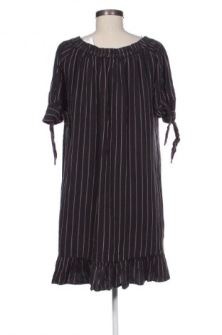 Kleid Saint Tropez, Größe S, Farbe Mehrfarbig, Preis 24,35 €