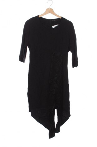 Šaty  Sisley, Veľkosť XS, Farba Čierna, Cena  47,95 €