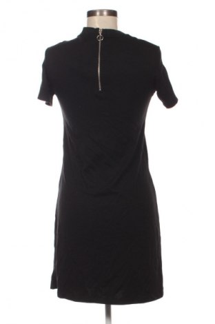 Rochie Stradivarius, Mărime S, Culoare Negru, Preț 93,99 Lei