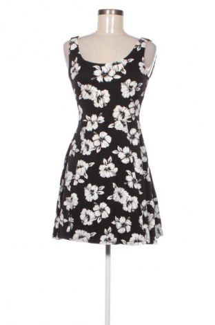 Φόρεμα Takko Fashion, Μέγεθος S, Χρώμα Πολύχρωμο, Τιμή 18,99 €