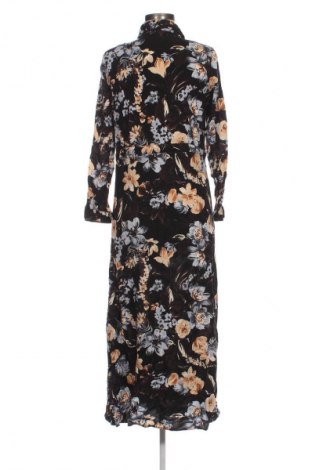 Kleid Trendyol, Größe M, Farbe Mehrfarbig, Preis € 33,99