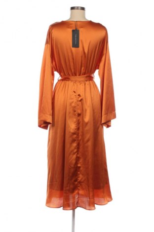 Rochie Trendyol, Mărime M, Culoare Maro, Preț 357,00 Lei