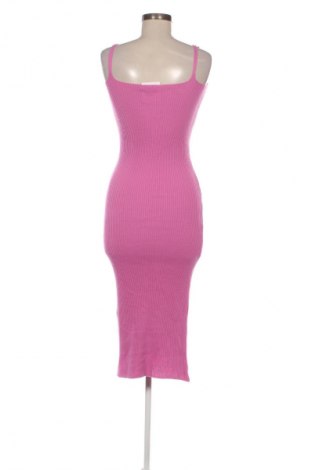 Kleid Trendyol, Größe M, Farbe Rosa, Preis 33,99 €