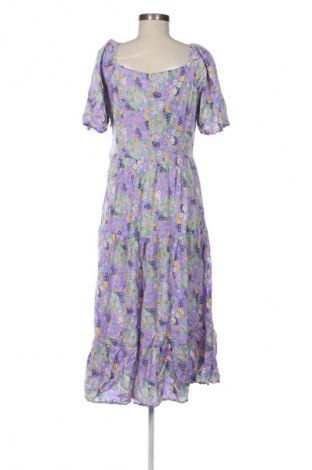 Kleid Trendyol, Größe L, Farbe Mehrfarbig, Preis € 75,99