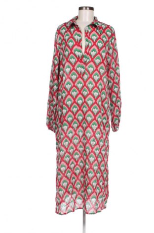 Kleid Trendyol, Größe L, Farbe Mehrfarbig, Preis 65,05 €