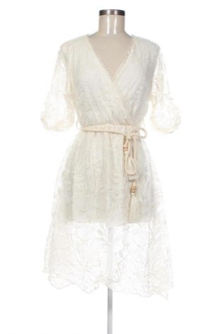 Φόρεμα Unbranded, Μέγεθος M, Χρώμα Εκρού, Τιμή 13,99 €