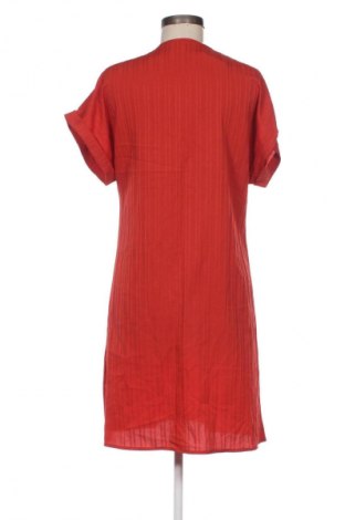Ruha Unbranded, Méret M, Szín Piros, Ár 6 138 Ft