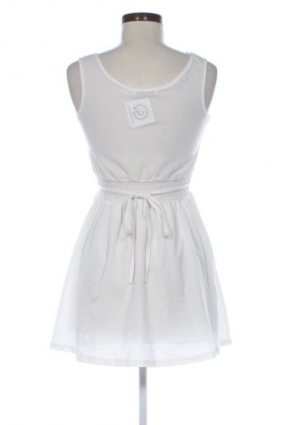 Φόρεμα Unbranded, Μέγεθος S, Χρώμα Λευκό, Τιμή 18,99 €