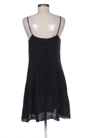 Ruha Unbranded, Méret M, Szín Fekete, Ár 6 259 Ft