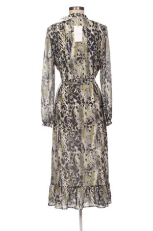 Kleid VILA, Größe M, Farbe Mehrfarbig, Preis 53,99 €