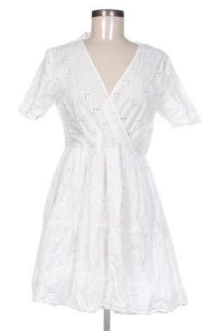 Kleid VILA, Größe S, Farbe Weiß, Preis 13,88 €