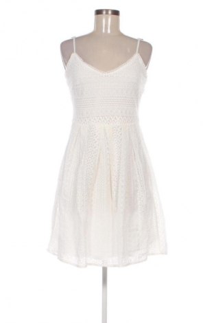 Šaty  Vero Moda, Velikost S, Barva Bílá, Cena  999,00 Kč