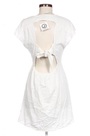 Kleid Vero Moda, Größe M, Farbe Weiß, Preis 13,84 €