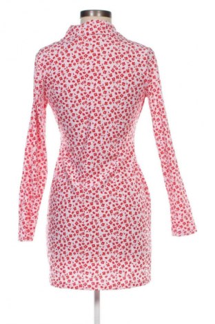Φόρεμα Wednesday's Girl, Μέγεθος M, Χρώμα Πολύχρωμο, Τιμή 24,55 €