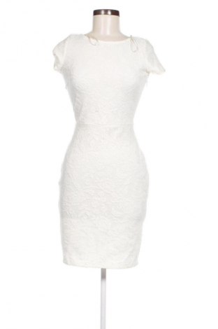 Φόρεμα Zara Trafaluc, Μέγεθος L, Χρώμα Λευκό, Τιμή 17,99 €