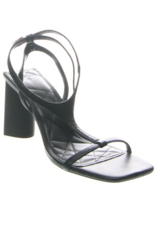 Szandálok Bershka, Méret 35, Szín Fekete, Ár 6 769 Ft