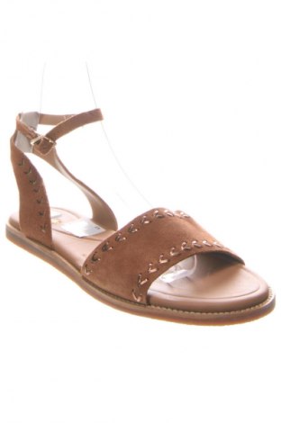 Сандали Clarks, Размер 42, Цвят Кафяв, Цена 240,35 лв.