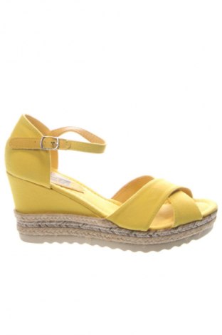 Sandalen Refresh, Größe 39, Farbe Gelb, Preis € 20,17