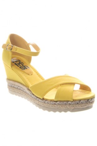 Sandalen Refresh, Größe 39, Farbe Gelb, Preis € 20,17
