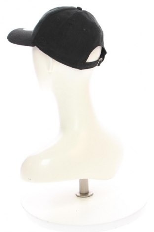 Czapka New Era, Kolor Czarny, Cena 108,98 zł